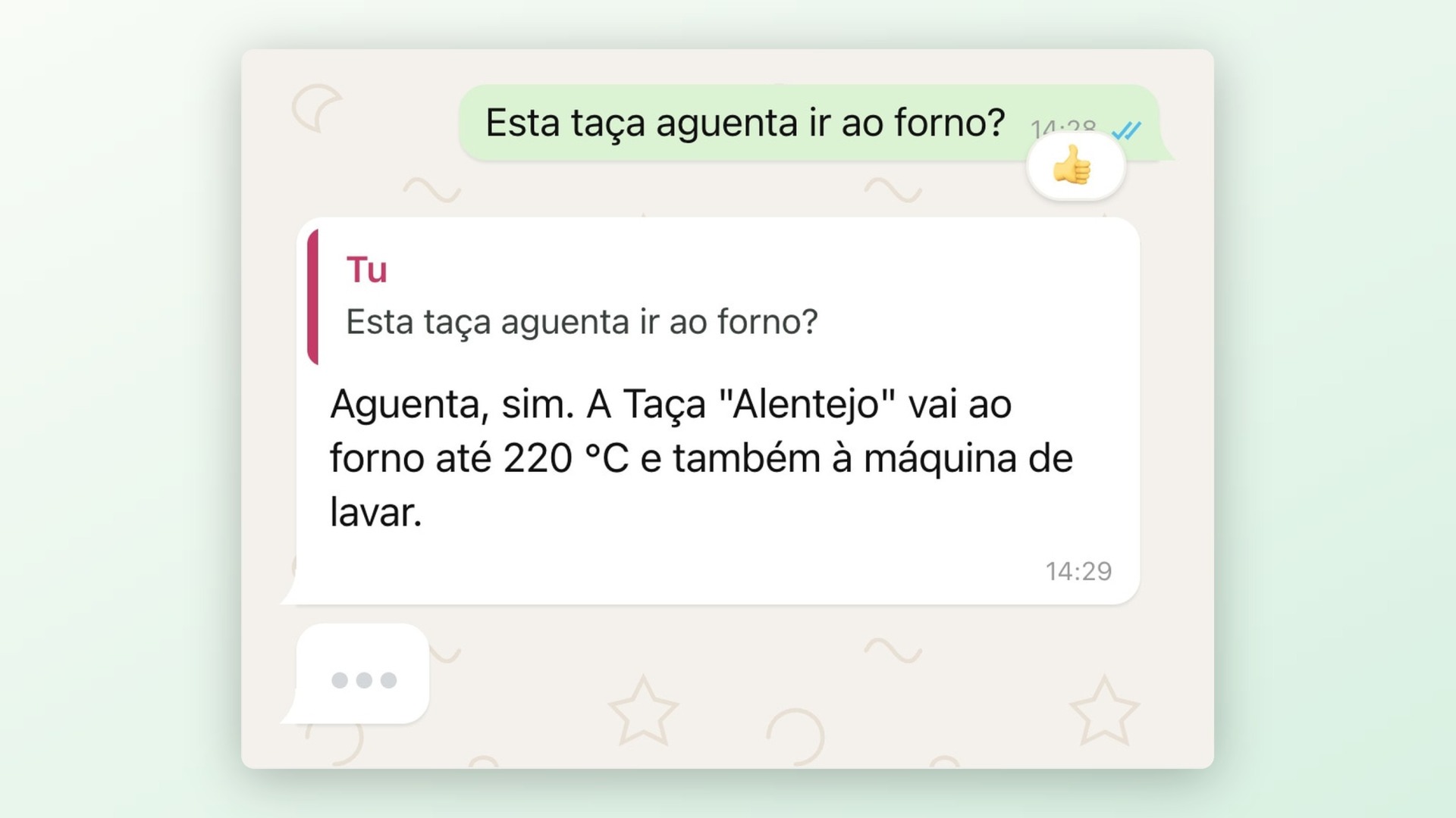 Conversa no simulador do WhatsApp em que o assistente confirma, com a informação do produto, que a taça vai ao forno e à máquina de lavar