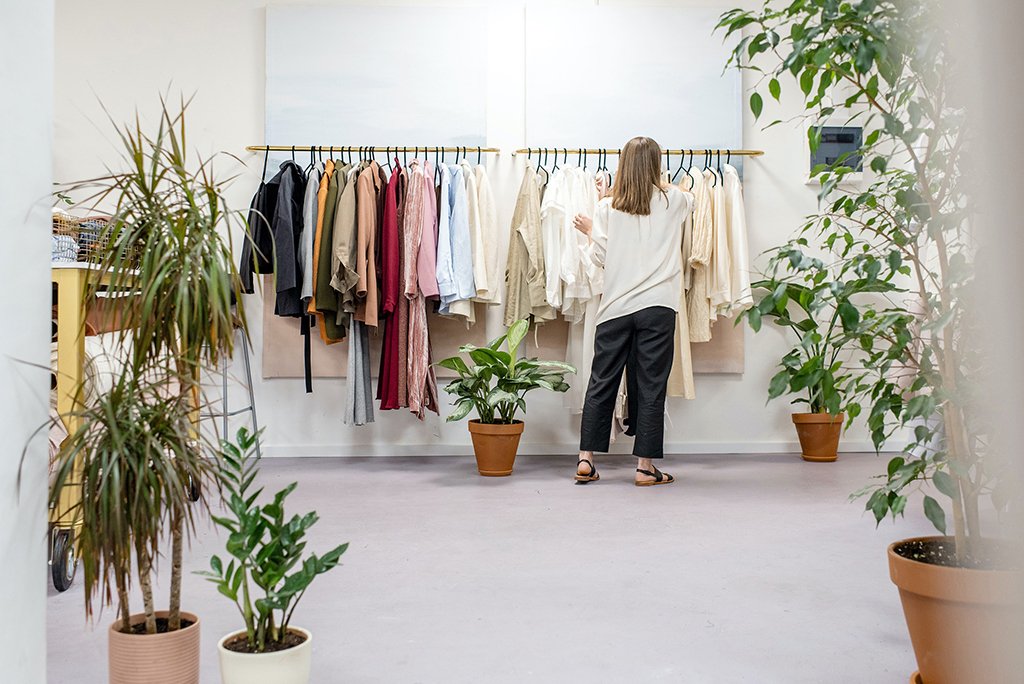 Como vender roupa online: guia prático para começar