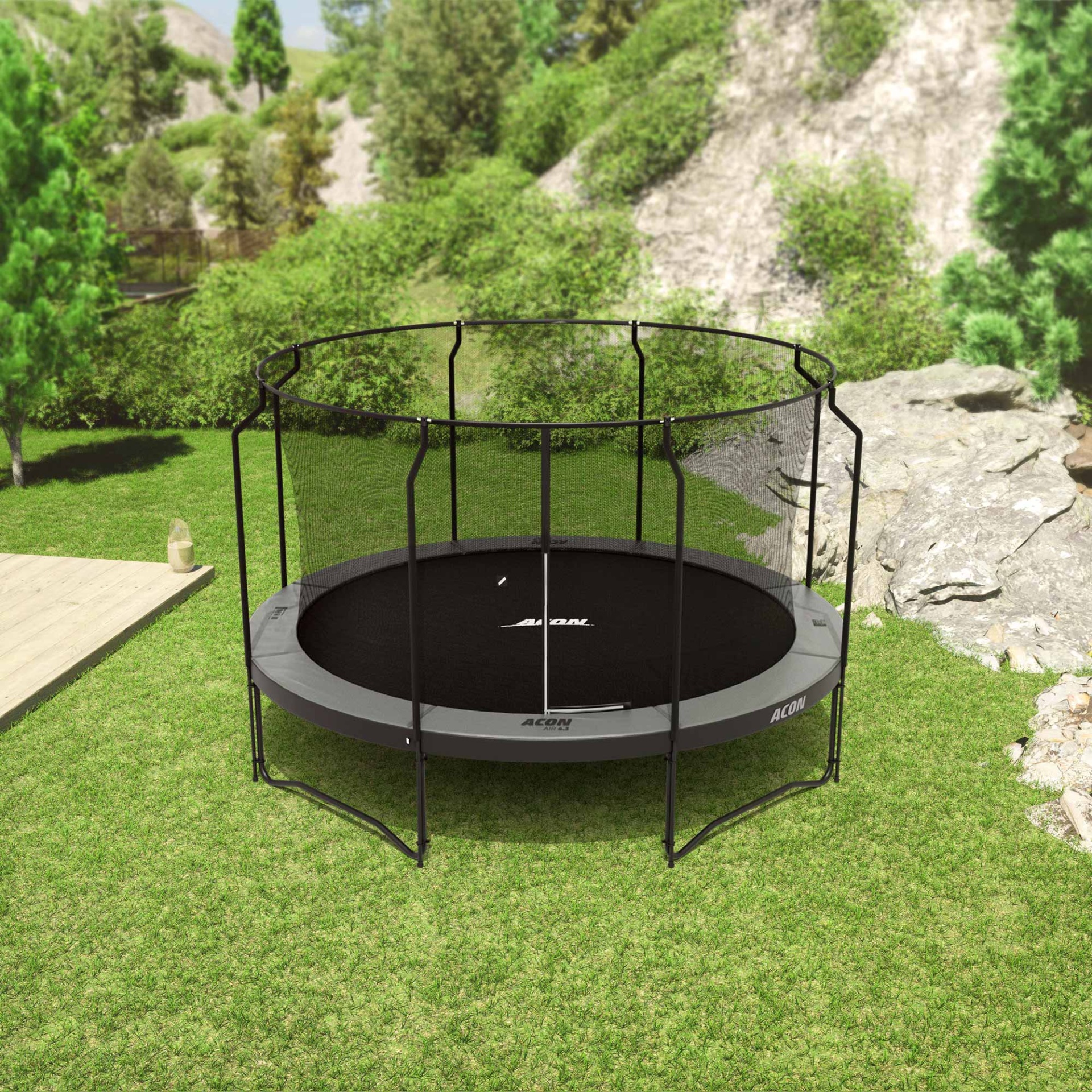Trampolim redondo preto com rede de proteção num jardim verde