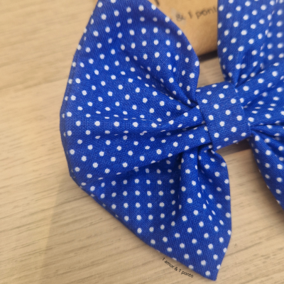 La&#x00E7;o&#x20;de&#x20;crian&#x00E7;a&#x20;Azul&#x20;com&#x20;Bolinhas