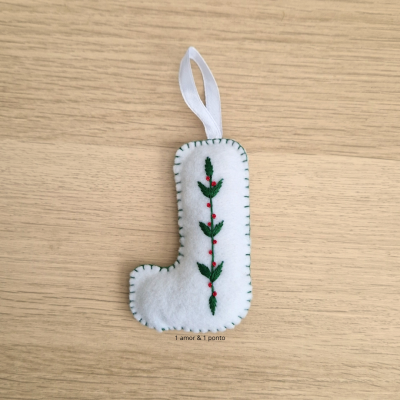 Enfeite&#x20;de&#x20;Natal&#x20;letras&#x20;Azevinho