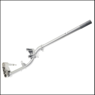 Estrutura metálica tubular prateada com peças plásticas brancas sobre fundo branco