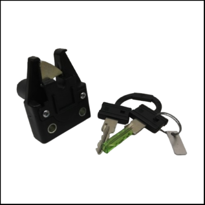 Suporte preto com duas chaves de metal e plástico em fundo branco