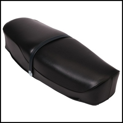 Banco de motocicleta preto com alça preta e fivela metálica