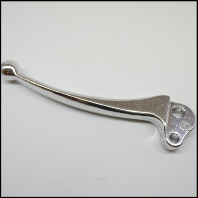 Manete metálica prateada curva com base e orifícios