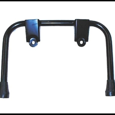 Estrutura metálica preta com peças de fixação e pontas de borracha