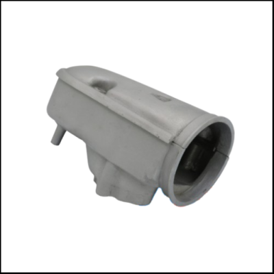 Peça metálica cinzenta com abertura circular isolada