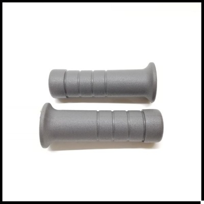 Par de punhos de borracha cinzenta para bicicleta ou mota