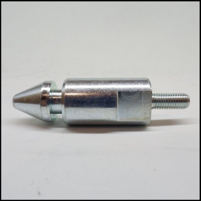 Peça metálica cilíndrica prateada com ponta cónica e rosca