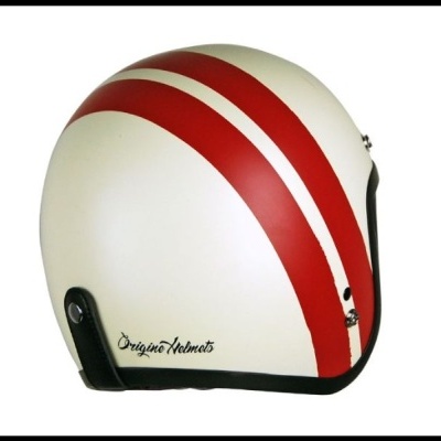 Capacete de moto branco com faixas vermelhas e inscrição Origins Helmets