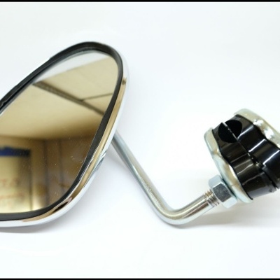 Espelho retrovisor oval para motocicleta com estrutura metálica e fixação