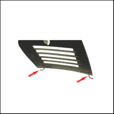 Peça metálica preta com ranhuras e ganchos metálicos indicados por setas vermelhas