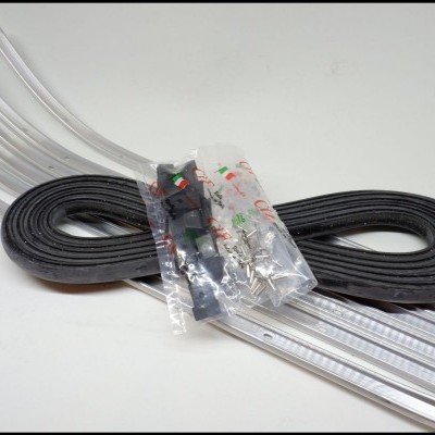 Conjunto de tiras LED brancas rígidas e flexíveis com cabo preto