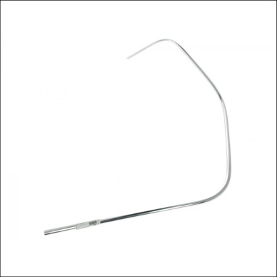 Tubo metálico fino e curvado com etiqueta e código de barras