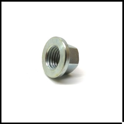 Porca flange metálica prateada com rosca interna