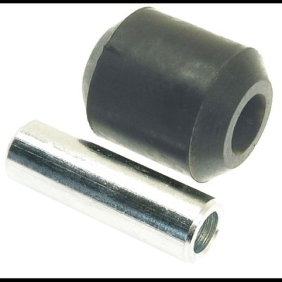 Bucha de borracha preta e pino metálico cilíndrico