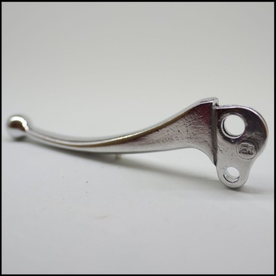 Alavanca metálica prateada com duas aberturas circulares