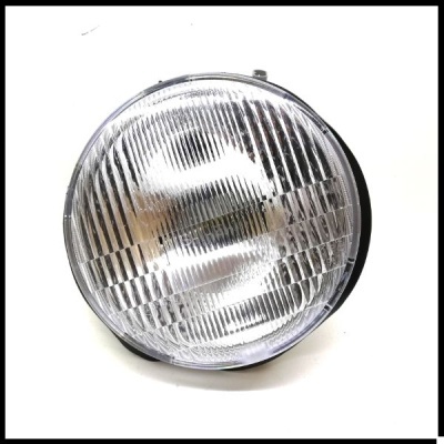 Faro dianteiro redondo para carro com lente de vidro e estrutura preta