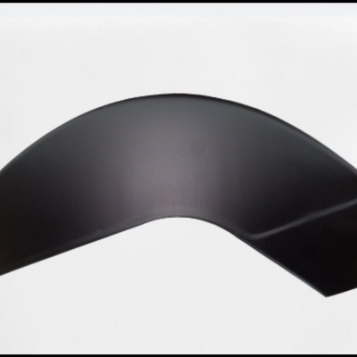 Proteção de guarda-lamas preta curva de plástico