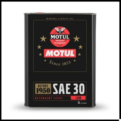 Lata preta de óleo Motul SAE 30