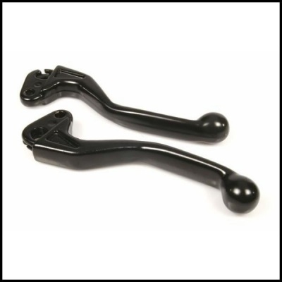Par de manetes pretos para motocicleta sobre fundo branco