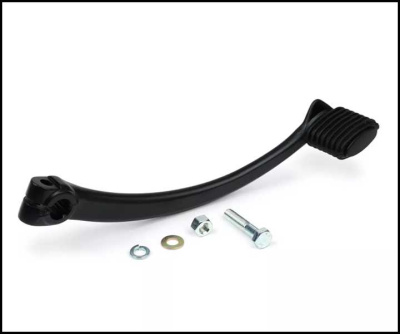 Pedal de mudança preto com acessórios em fundo branco