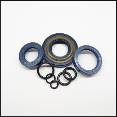 Conjunto de anéis de borracha e selos oleodinâmicos azuis e pretos sobre fundo branco