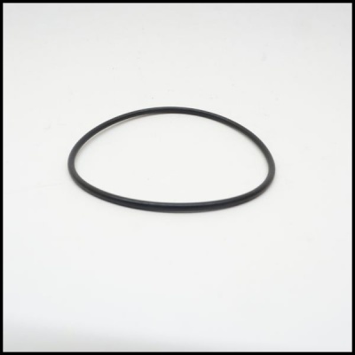 Oring preto em borracha circular ligeiramente ovalado