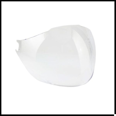 Visor transparente curvo em plástico para capacete.