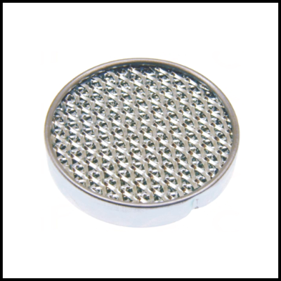 Filtro metálico redondo prateado com padrão de malha