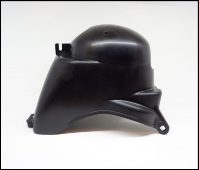 Tanque de combustível preto fosco para motocicleta sobre fundo branco