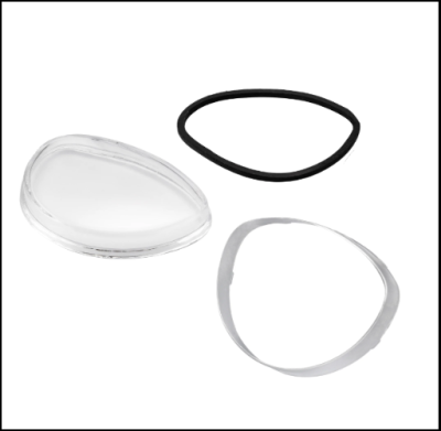 Conjunto de tampa protetora transparente, borracha preta e moldura metálica prata em formato triangular arredondado