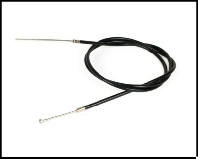 Cabo de comando preto com pontas metálicas prateadas