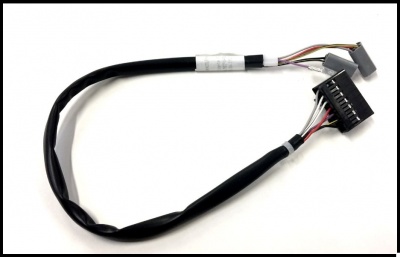 Cabo de fios elétricos com conectores plásticos cinzentos