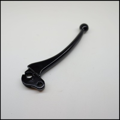 Alavanca preta de metal para moto sobre fundo branco