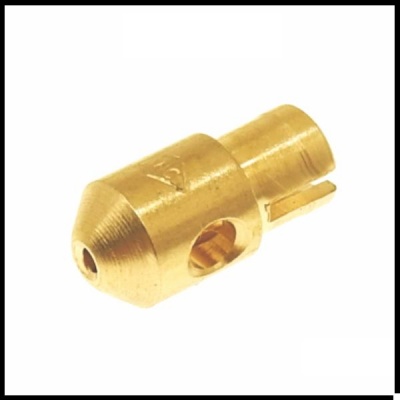 Peça metálica dourada cónica com inscrição '12'