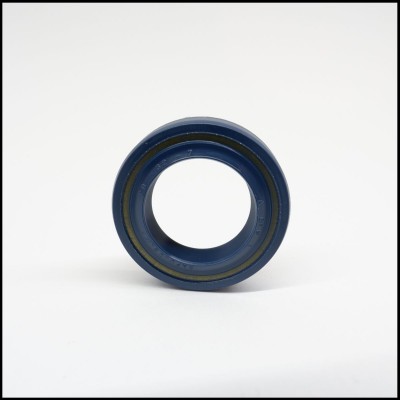 Rolamento de esferas azul com anel preto sobre fundo branco