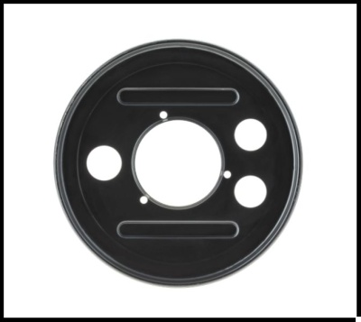 Peça metálica circular preta com vários furos