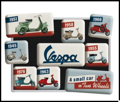 Imãs de frigorífico com designs vintage de scooters Vespa
