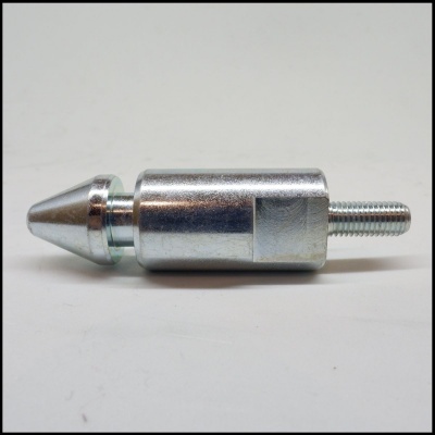 Peça metálica cilíndrica prateada com ponta cónica e rosca