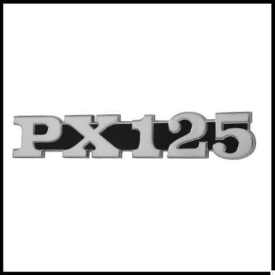 Emblema metálico prateado com texto px125