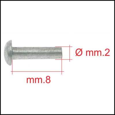Prego metálico com diâmetro 2 mm e comprimento 8 mm