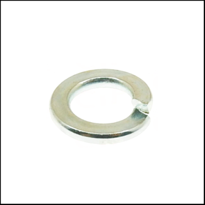 Anilha metálica prateada circular com abertura