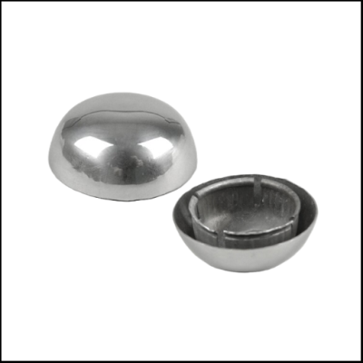 Duas peças metálicas cilíndricas prateadas, uma fechada e outra aberta