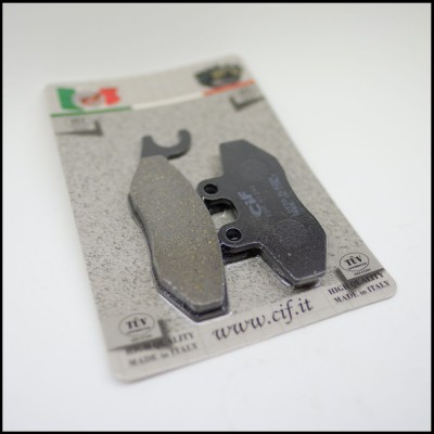 Pastilhas de travão cinza para motocicleta em embalagem de cartão com texto e selo de qualidade