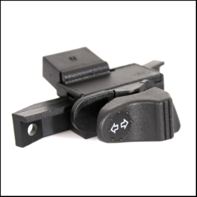 Interruptor preto de controlo com setas brancas em fundo branco