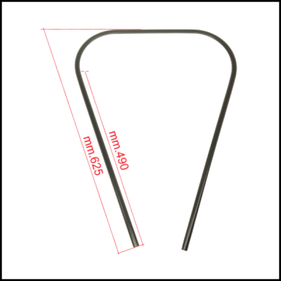 Estrutura metálica em forma de U com medidas indicadas em vermelho