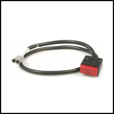 Cabo de energia com terminais cinza e caixa preta com botão vermelho.