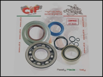 Peças de reposição automóveis coloridas sobre fundo branco com texto e logotipos