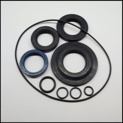 Conjunto de juntas e anéis de borracha de várias dimensões negros e azul